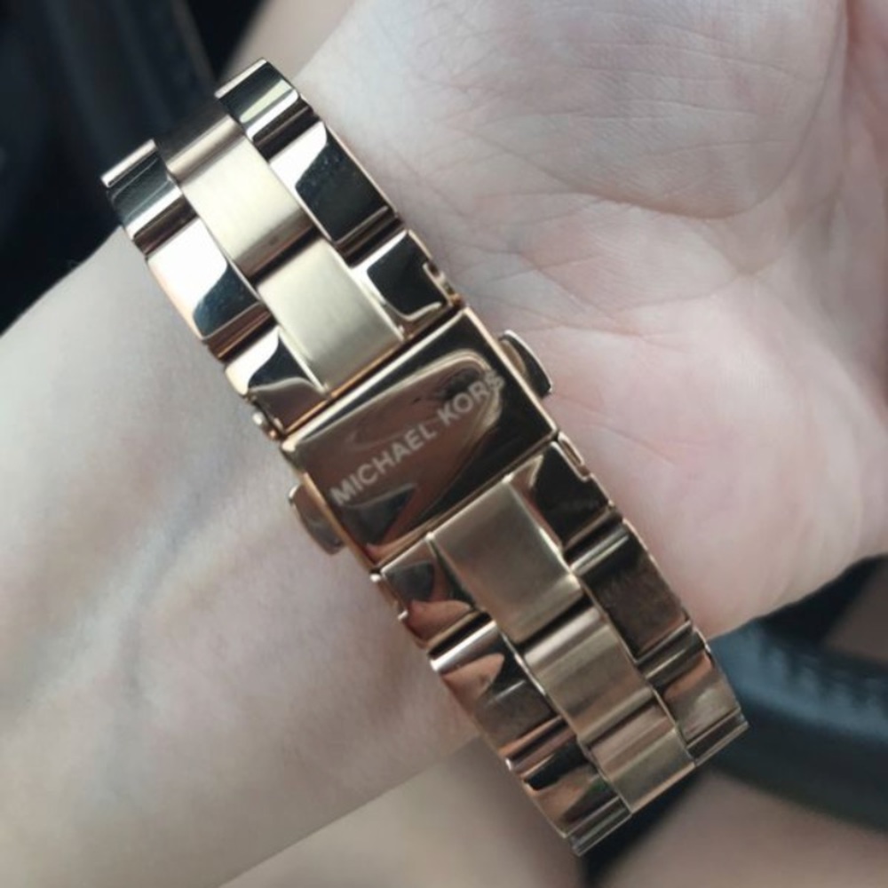 Michael kors watch - Picture 2 of 2